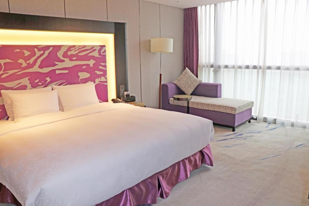 Novotel Xi'An Scpg Экстерьер фото